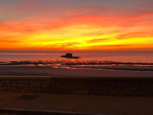  Côté Plage   appartement face mer Le Portel Esterno foto