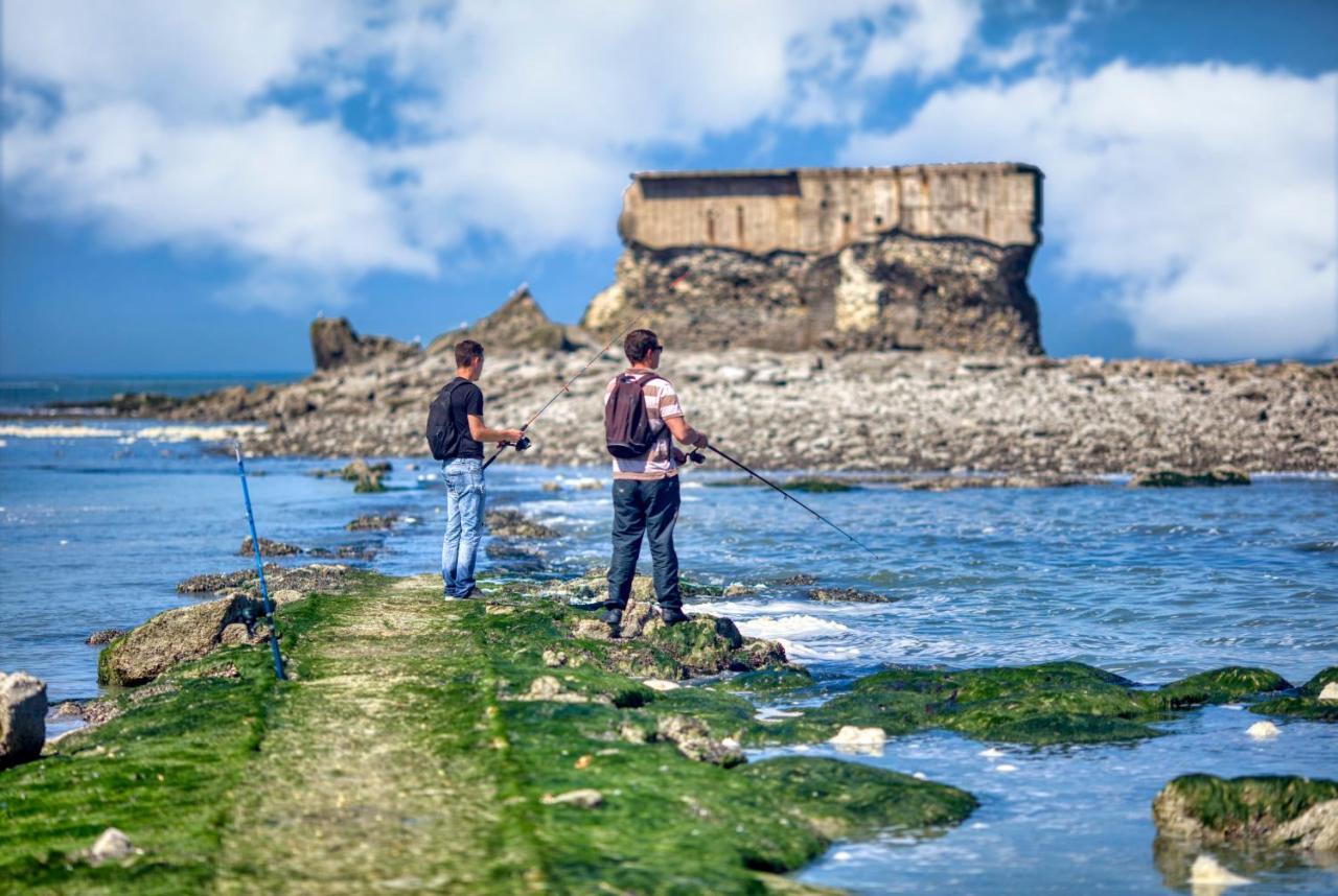  Côté Plage   appartement face mer Le Portel Esterno foto
